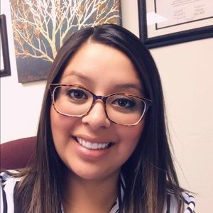 Meet your Posher, Mayra